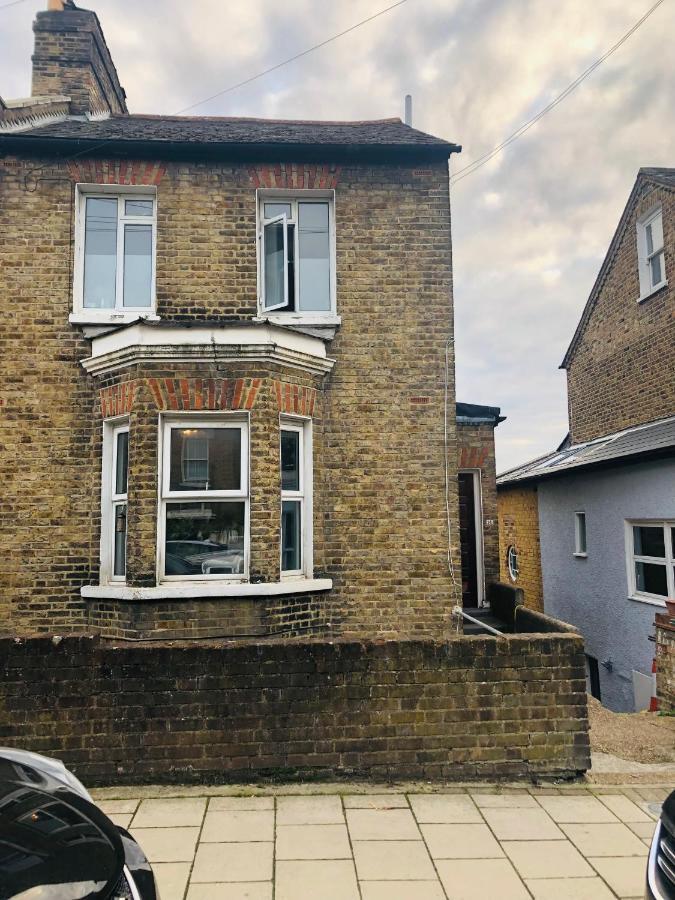 Lavender Den Londres Exterior foto